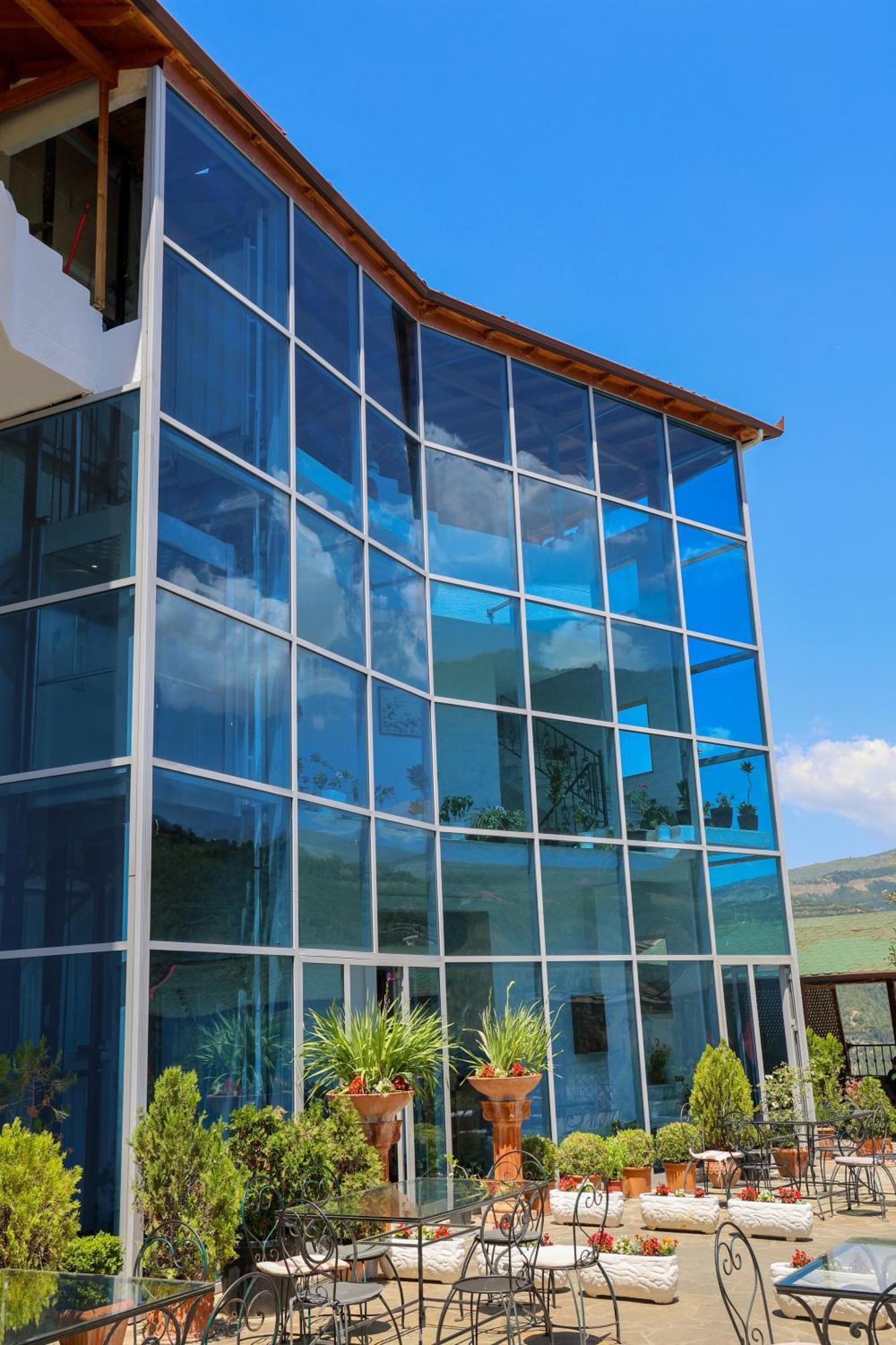 Hotel Kanione Cerenisht Luaran gambar