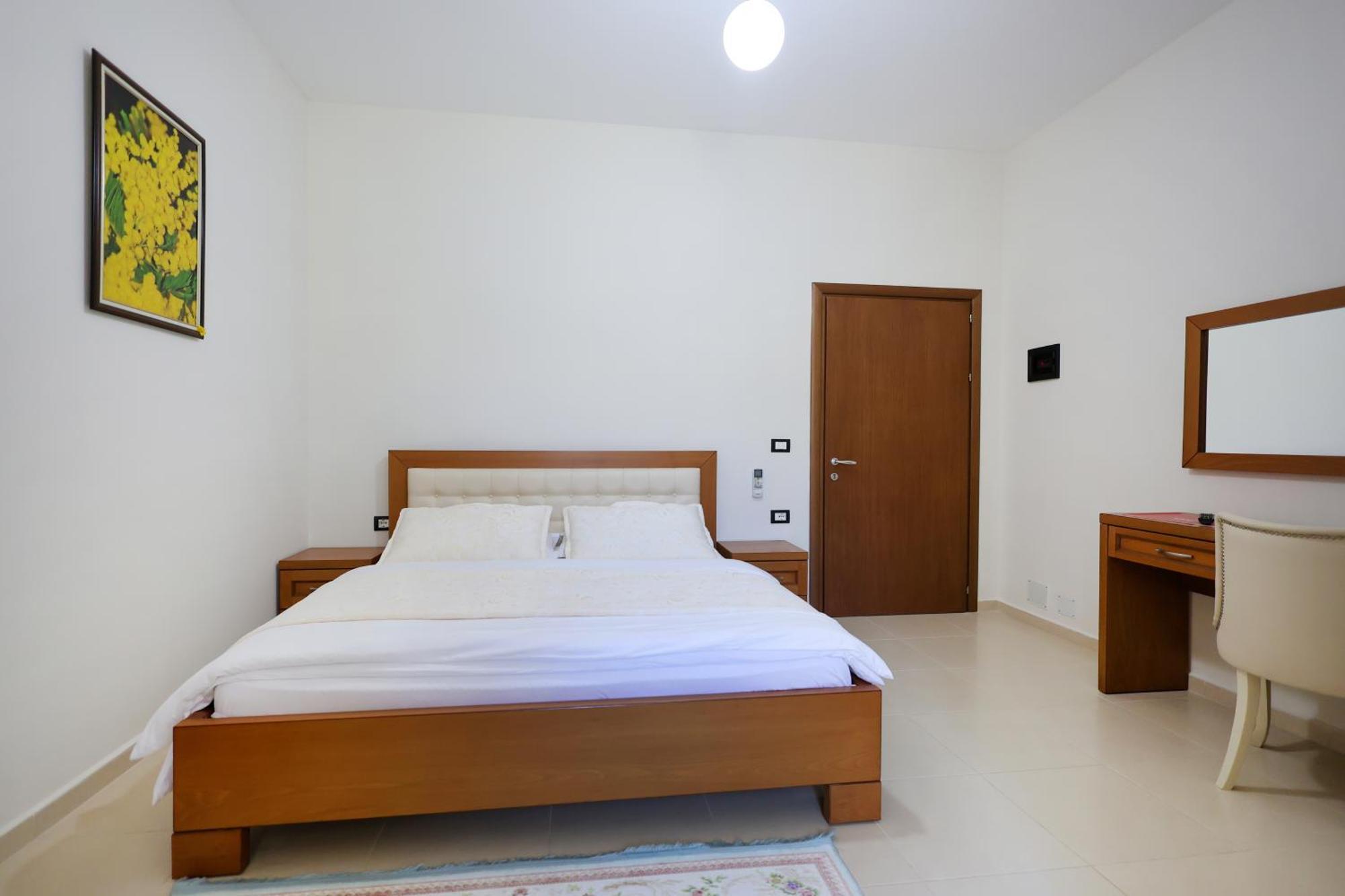 Hotel Kanione Cerenisht Luaran gambar