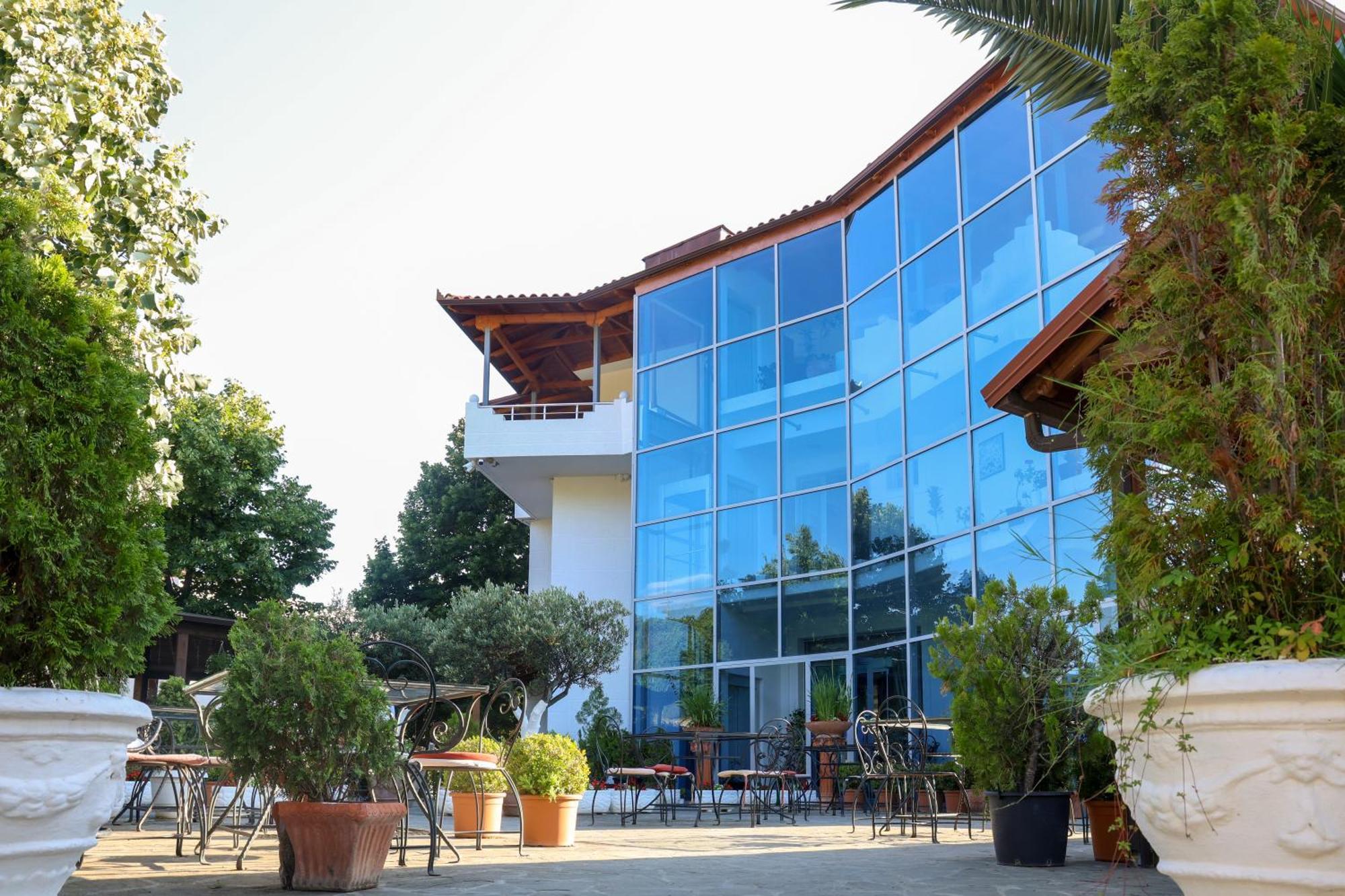 Hotel Kanione Cerenisht Luaran gambar